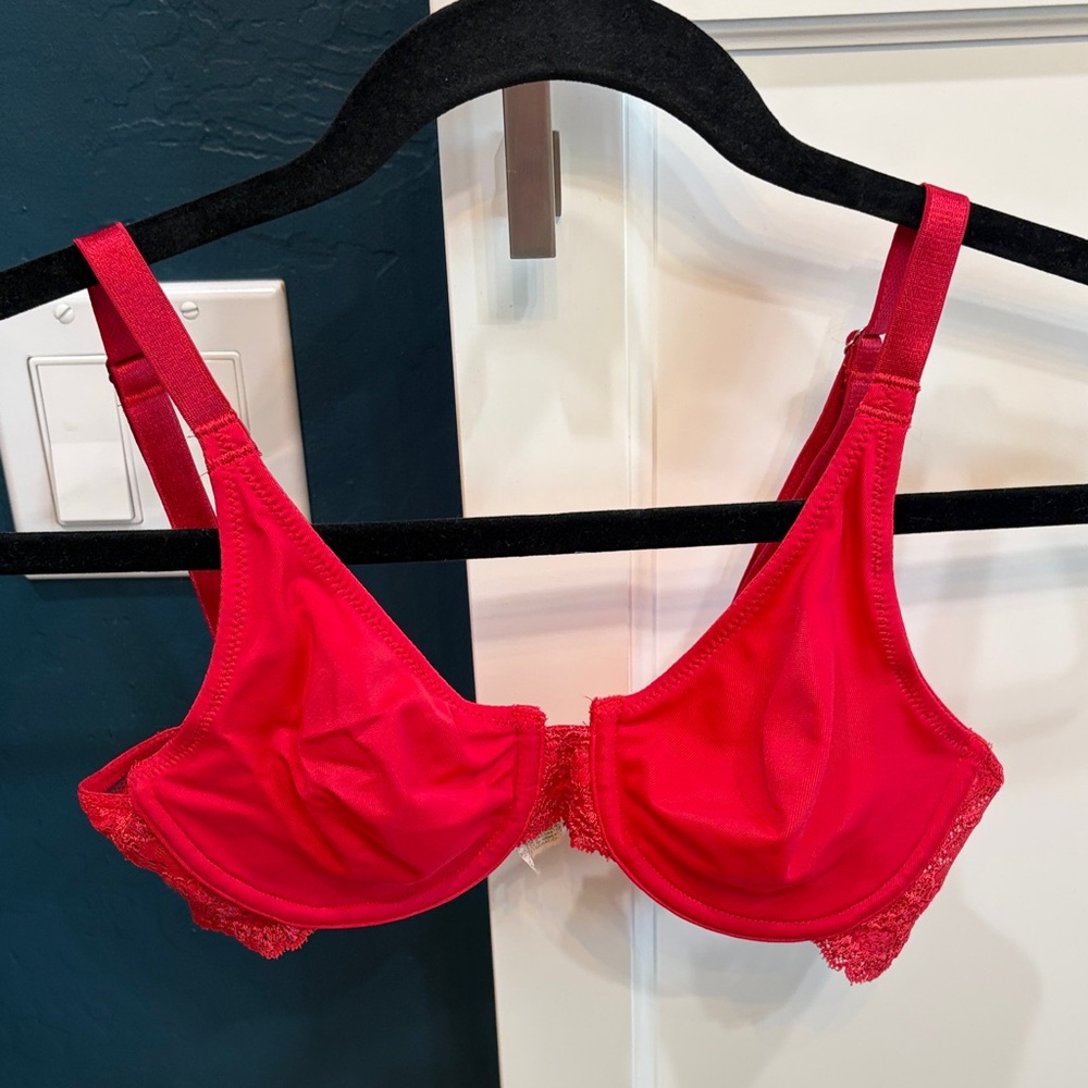 Wacoal red lace underwire bra.